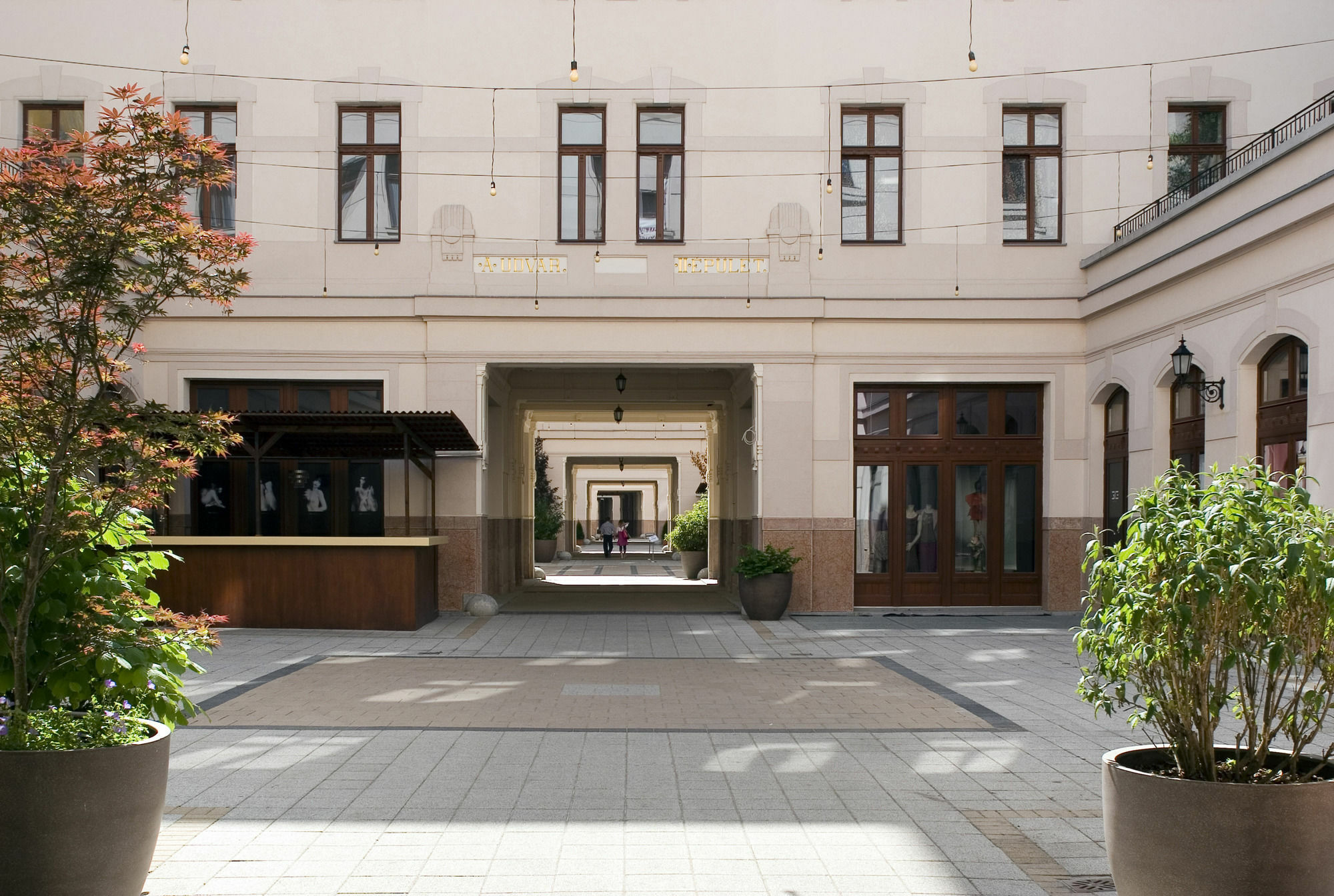 Central Ernesto Budapest Exterior foto